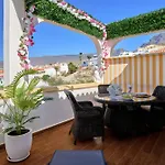 Pearl Of Windsor Park * Costa Adeje (Tenerife)